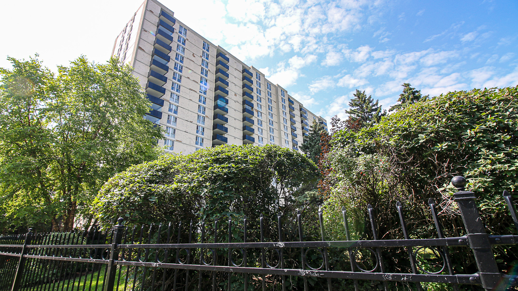 Burnham Glen is a condo building also known as 420 Mill Rd is by Centennial Park on the border of Etobicoke and Mississauga